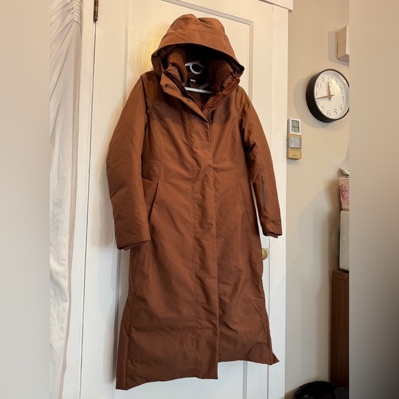 Lululemon Snow Warrior Long Parka Sz. 4 - Picture 1 of 5